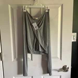 long sleeve v-neck top